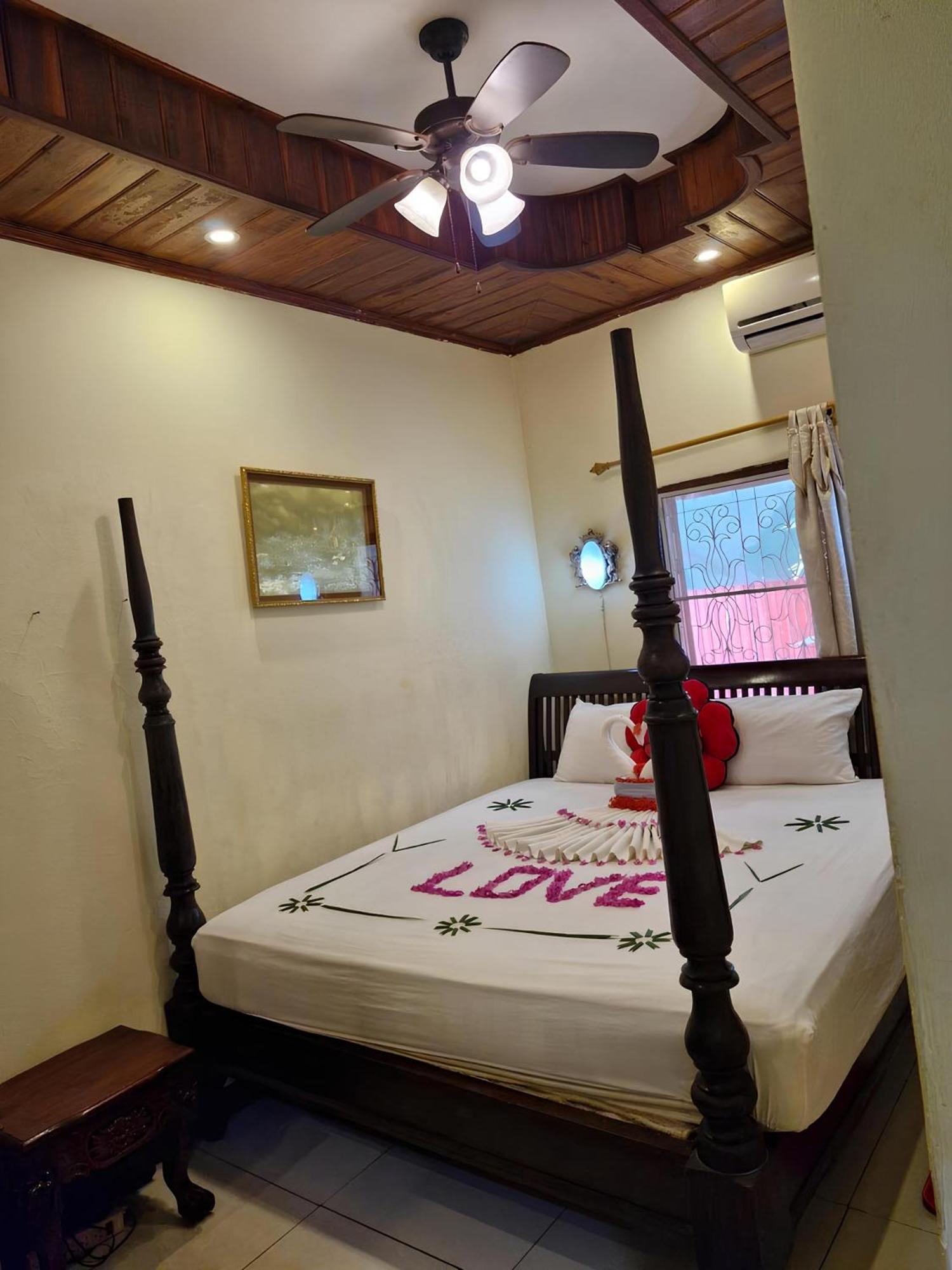 Sakura Wood House Hotel Luang Prabang Exterior photo
