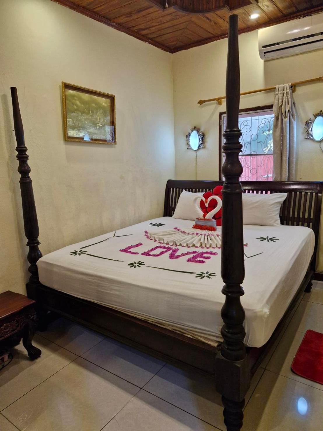 Sakura Wood House Hotel Luang Prabang Exterior photo