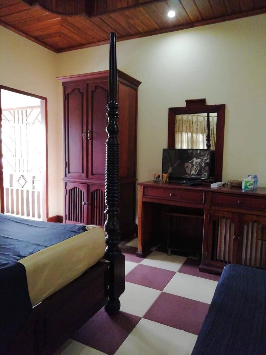 Sakura Wood House Hotel Luang Prabang Exterior photo